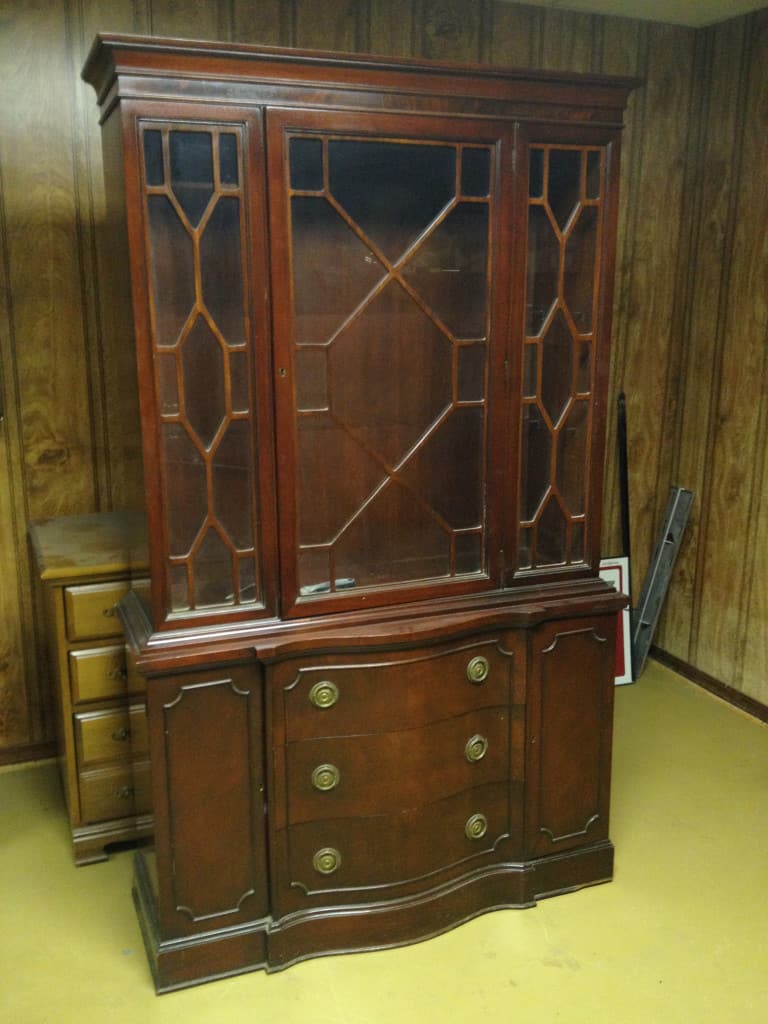 China Cabinet Painted In Annie Sloan Graphite And French Linen