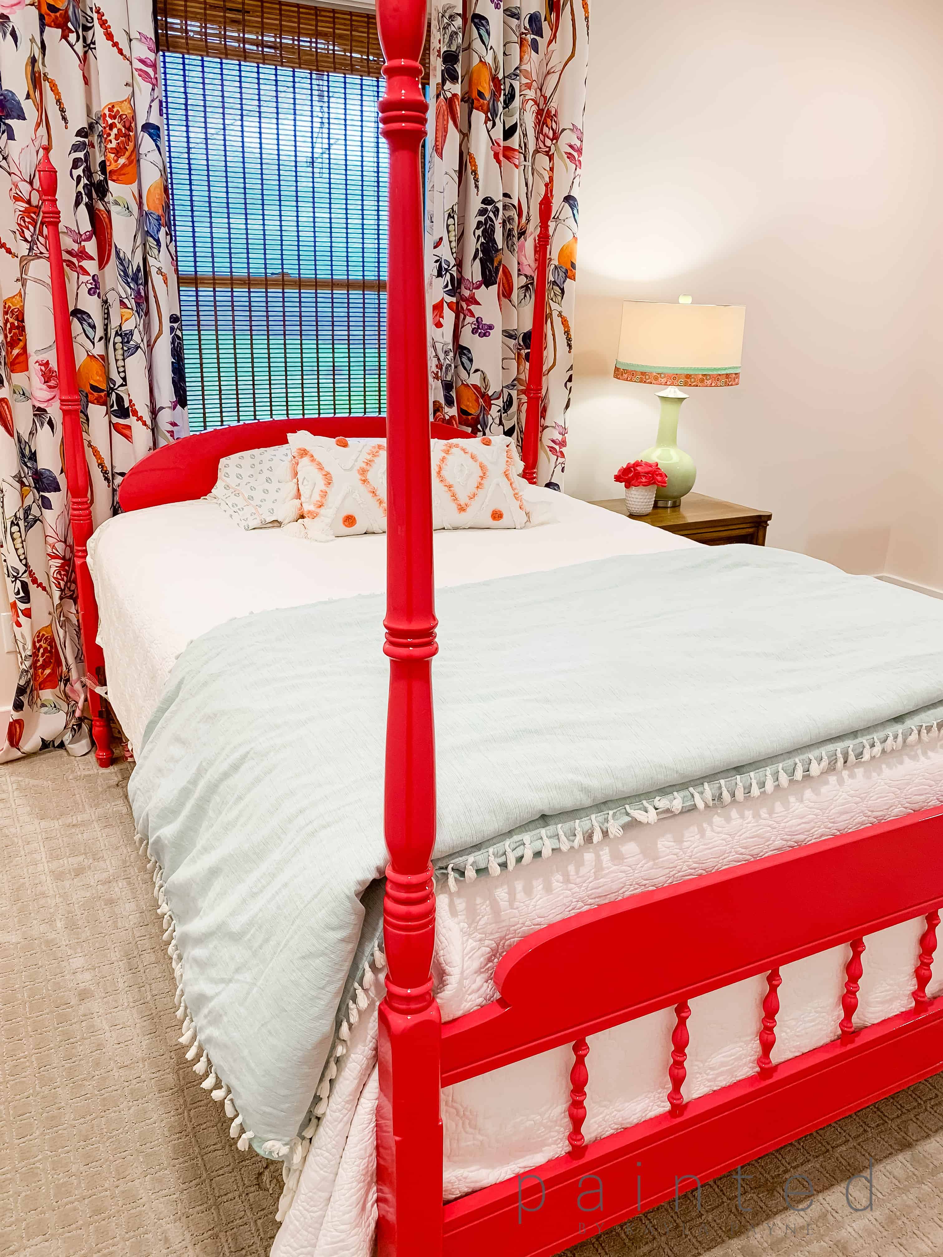 Little girl bedroom decorating ideas. Hot pink lacquered four post bed!