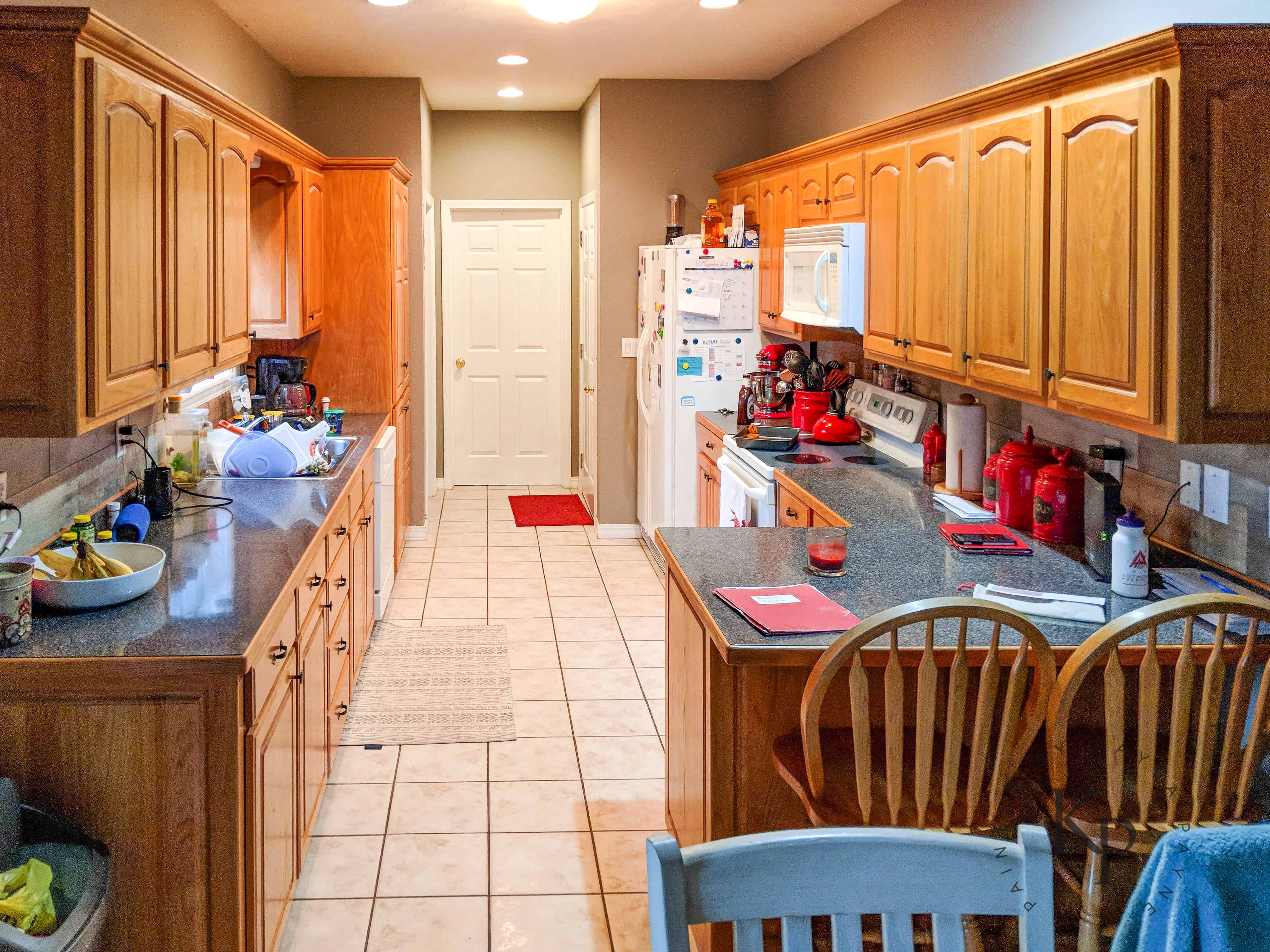 How to paint oak kitchen cabinets. Bye Bye honey oak