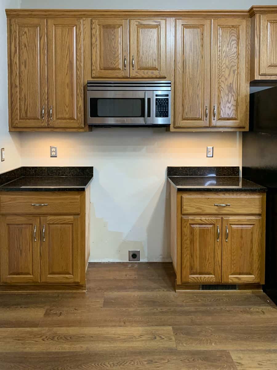 Honey Oak kitchen cabinets
