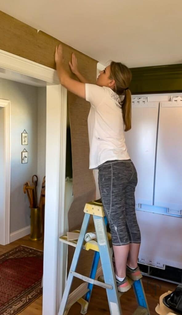 should you use real grasscloth wallpaper in a kitchen?