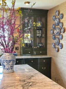 high gloss Lacquered cabinets